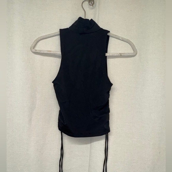 Zara Black Cropped Turtleneck Adjustable Side Cinch Size Small - Picture 3 of 6